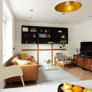  Apartament Large Two Bedroom Family App - Free Parking
